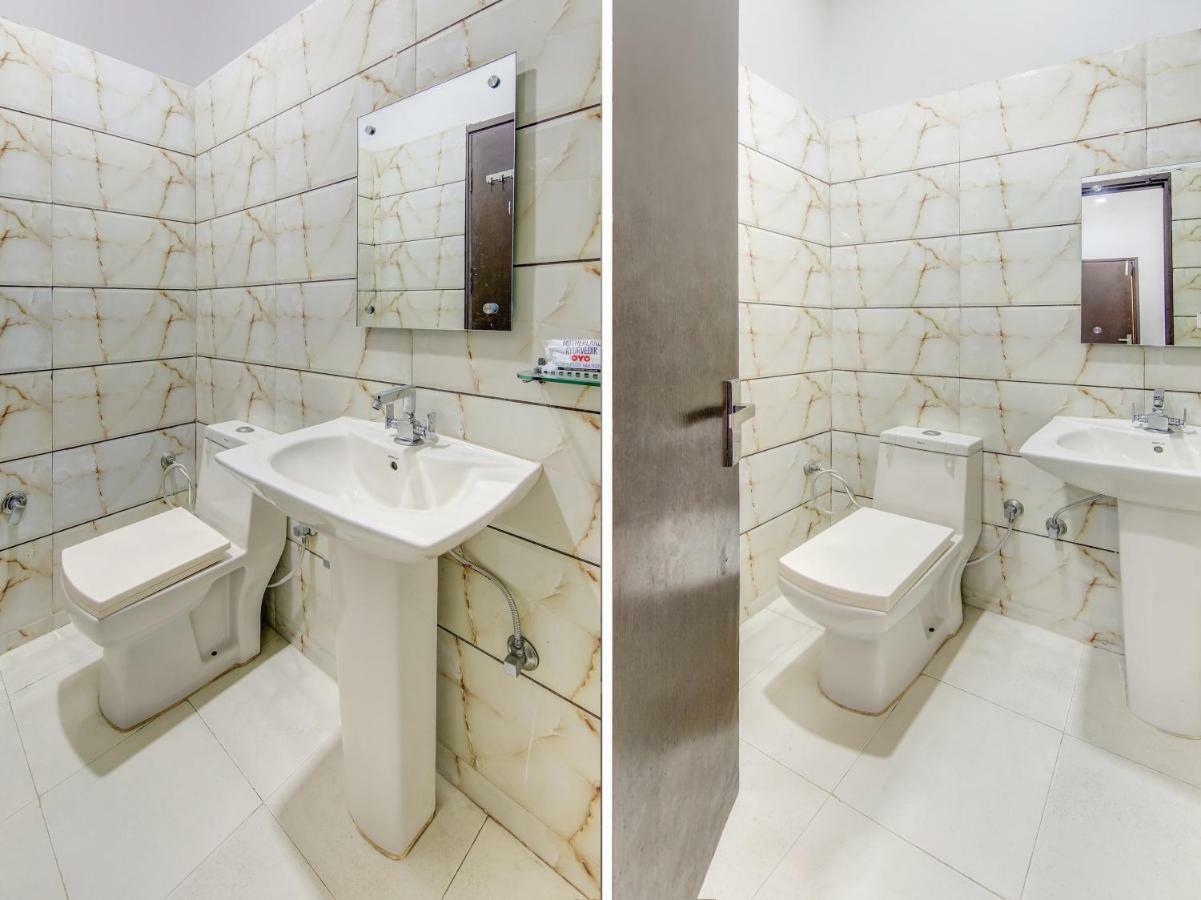 Oyo 27999 Hotel Deep Sirsa 外观 照片